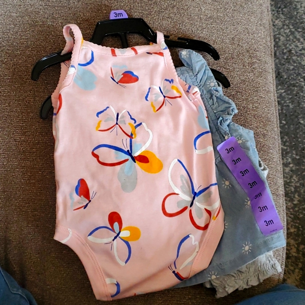 CARTER'S baby girl 4pc set size 3m NWT